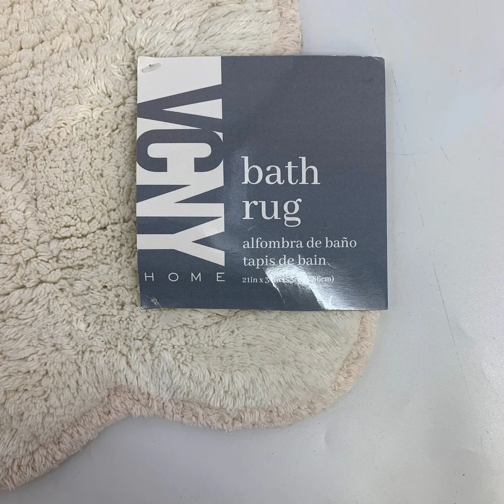 VCNY Home‎ Bath Rug Cream Scalloped Edge 21 x 36 Inches New